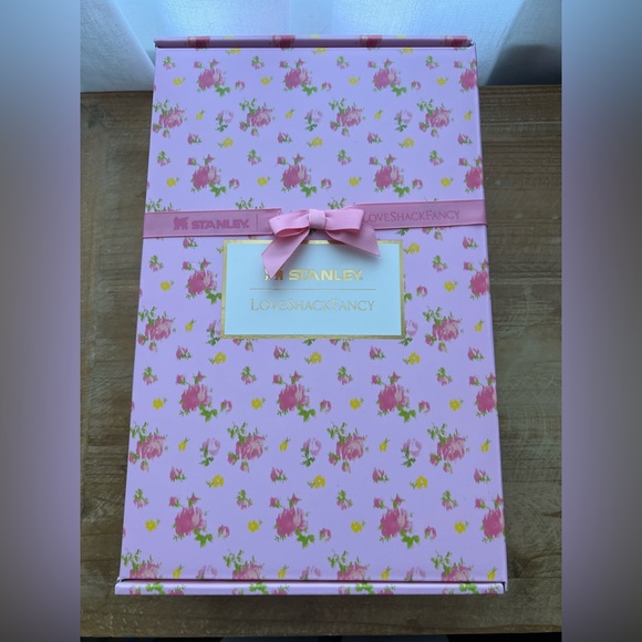 New STANLEY 1913 X LOVESHACKFANCY
TUMBLER 30 OZ Ibiza Sunset - Picture 4 of 10